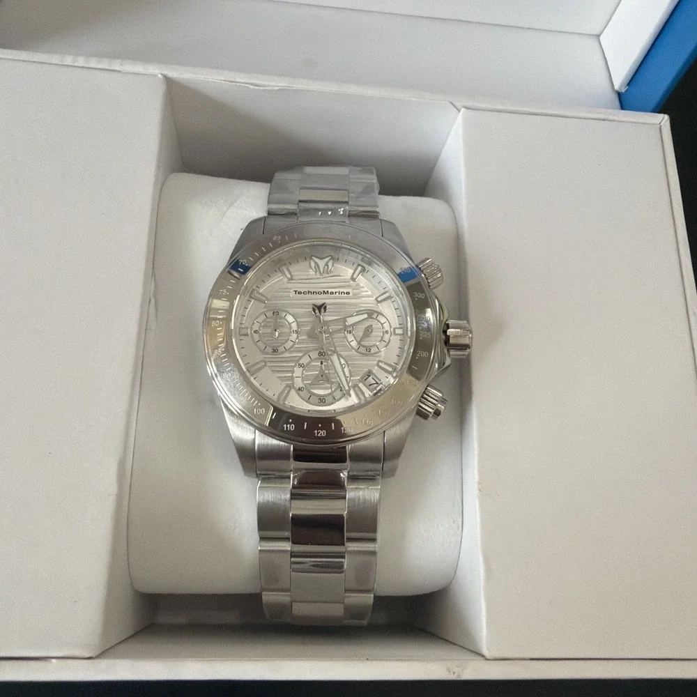 TechnoMarine Manta Ray Unisex Watch 38mm SS W/ Silver Dial TM-219009 New!!